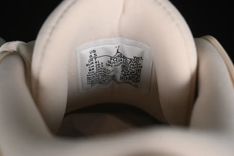 All categories Air Jordan Jordan series basketball shoes Air Jordan 4 DT version Air Jordan 4 "Remastered" AJ4 Joe 4 low-top retro basketball shoes FQ7940-200